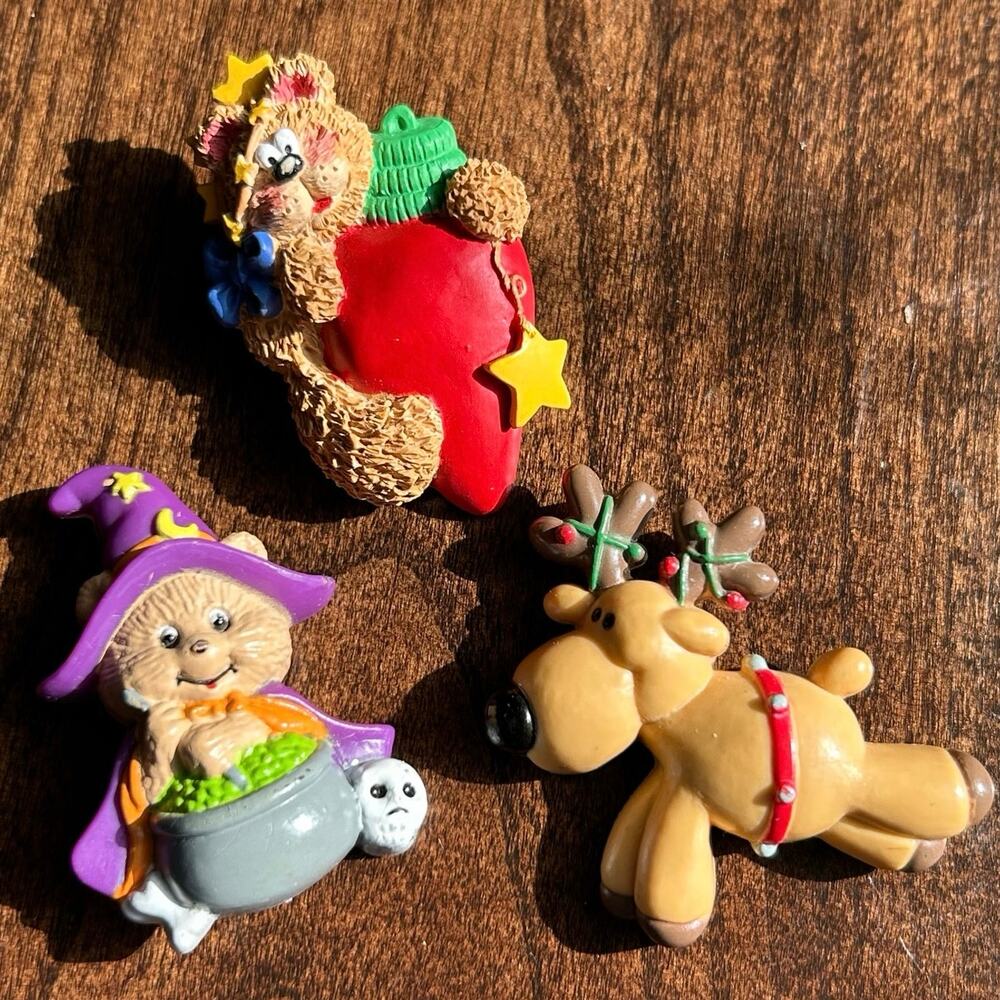 Russ PIN Halloween Vintage BEAR WITCH Christmas reindeer, 1980s Holiday Brooch